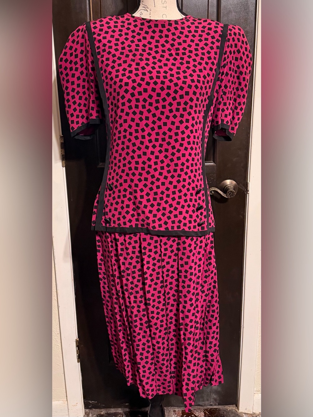 VTG 80s Albert Nipon Boutique 100% Silk Skirt Set Pink Geometric Sakowitz 12